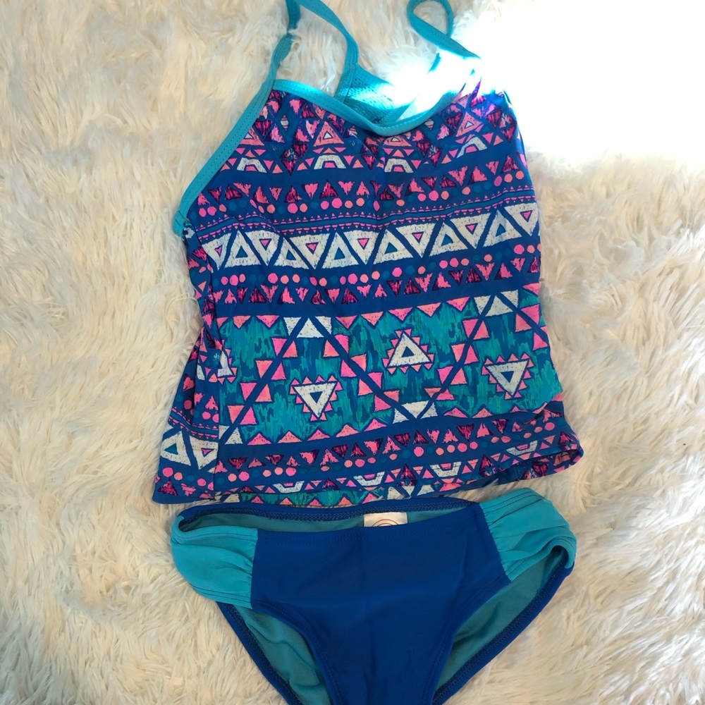 Girls swimsuit